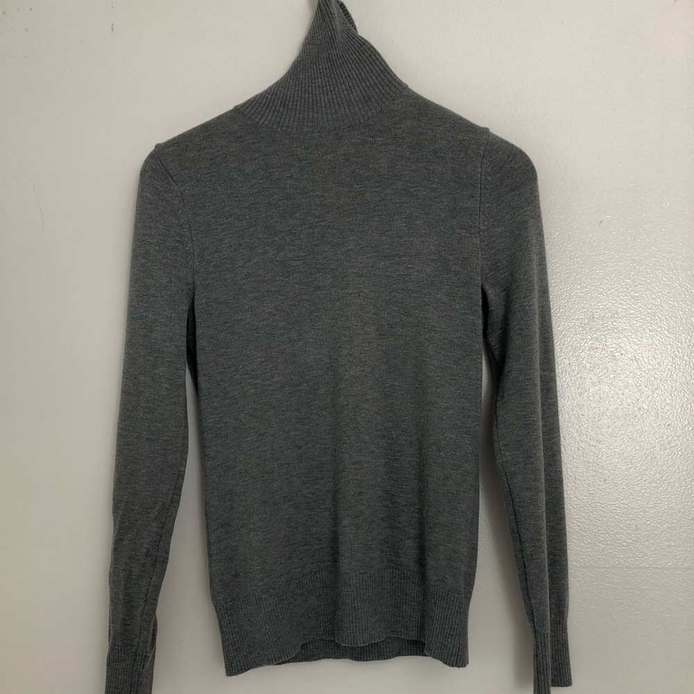 grey turtleneck size S